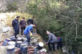 随意倾倒废油漆桶刑拘！金华环保联动查处污染水源地案图片