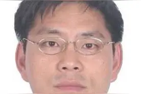 十九大后到案的第三名红通人员 曾在国外做售货员图片