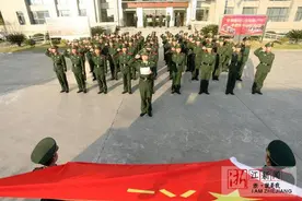 舟山公安边防支队喜迎新兵下连图片