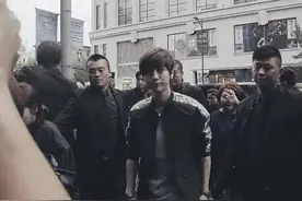 这些明星出场阵仗大，范冰冰带15个保镖，赵丽颖最亲民接地气！图片