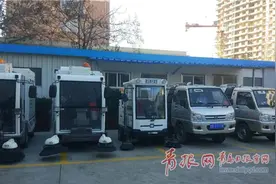 美丽青岛环卫先行！790条干道完成垃圾桶退路图片