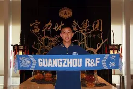 专访黄政宇：U23新政后 “中超惟一搭地铁球员”在广州买房图片