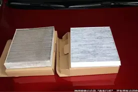空调有异味？砖叔教你更换空调滤清器图片