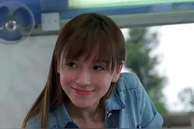 angelababy: 我的脸会塌？ 十年后见吧！图片