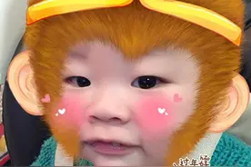 奶爸奶妈过年好 放鞭炮吓坏宝宝 熊孩子的爸妈别慌看过来图片