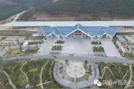 上帝视角（丽江航拍）图片