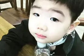 搞笑萌图趣事：超人气韩国小正太嘎萌~包子脸小眼睛韩范儿十足！图片