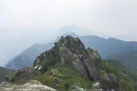 广州出发佛冈小龙斗徒步 挑战三星级猪咸脑山环线穿越图片