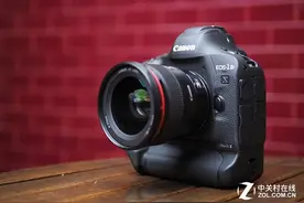 失窃意外泄露 佳能14mm f/2.8 III曝光图片