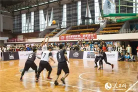 中国大学生3x3篮球联赛 武汉大学夺得湖北冠军图片