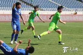 新疆2:0战胜上海申鑫 取得赛季首胜图片