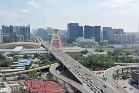 车主看过来！明年起成都停止征收五路一桥通行费 已缴费用可退图片