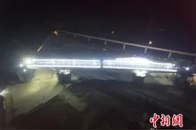 蒙华铁路李家湾特大桥“华丽转身” 创最小曲线转体图片