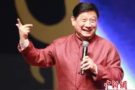 各地笑星齐聚金陵相声大会“说学逗唱”送欢乐图片