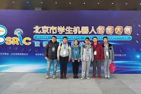 涨姿势！机器人居然也可以表演皮影戏！图片