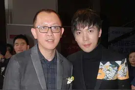 简弘亦再度提名华语金曲奖 《树先生》将上市图片