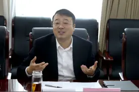 王振勇任瓯海区代区长 黄慧任副区长图片