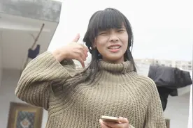 为什么耳朵听不见的人，都不会说话？看完心情复杂视频封面