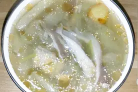 教你做蘑菇冬瓜汤，香味四溢，富含膳食纤维，降低胆固醇