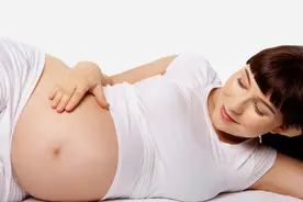 根据孕前体重来计划孕期体重增长范围是很关键的！你知道吗？图片