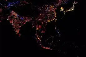 地球夜间的景象，哪个国家没亮灯？有个国家“亮了”！图片