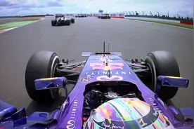 震撼！F1赛车场面竞争激烈火爆视频封面