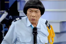 猪哥亮低姿态 称没资格谈余天图片