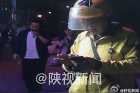 上楼送了个餐电动车被盗 外卖大叔面临失业图片
