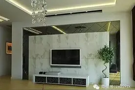 电视墙上加镜子，让空间放大一点点图片