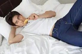 半年内上了八个封面！身材好衣Q高的蒋劲夫原来是个大写的时尚i图片