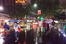 上海一家五口人12㎡夹缝户型神级改造！神逆袭！图片