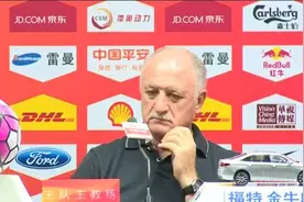 斯科拉里：队内有5人受伤 不知买不买威廉 我只负责训练比赛图片