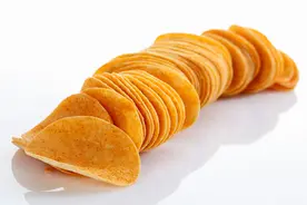 想吃薯片了？你可能不饿只是无聊了图片