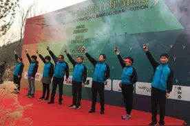 2017 德清莫干山国际竹海马拉松赛今早开跑~图片