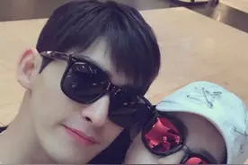 张翰娜扎今年10月分手 网友：去年圣诞节还秀恩爱呢图片