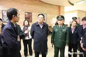 平顶山市政府副秘书长张昌升带队开展“圣诞节”消防集中夜查行动图片