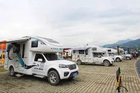 探访广西梧州附近的一个五星级汽车露营地图片