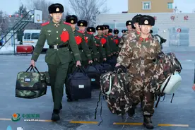 新兵下连，这里的老兵有点暖图片