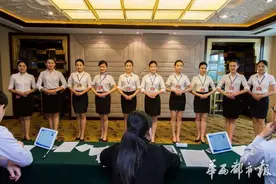 海南航空成都招空乘：40选1图片