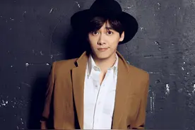 崇尚极简 李易峰：生活的简单品质感图片