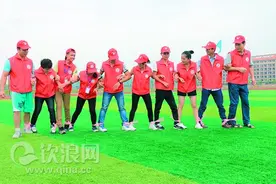 钦州市中心血站与大学生献血志愿者联谊图片