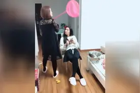 笑死人不偿命：恶搞亲妹妹，没有结婚的人不要看，笑喷视频封面