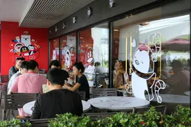 除了用“度秘”机器人点餐，肯德基以后还可以用QQ订餐图片
