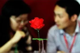 小编看新闻：银河系违章小哥要毁灭地球，您走吧，地球不适合您！图片