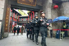 民警严雄：吸毒盗贼持械叫嚣“飞鹰”出击快速抓获嫌疑人图片