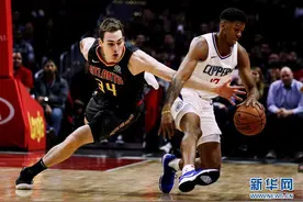 NBA常规赛：快船胜老鹰图片