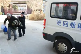 “好吃！一顿能吃两个馍馍”，济南“暖站”暖冬寒图片