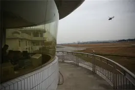 从成都起飞  西部战区陆军第77集团军某陆航旅开训图片