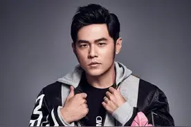 周杰伦放学别走！等我下课，给你过生日！图片