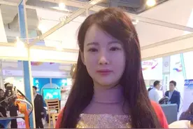 城事：不能更逼真！美女机器人“佳佳”亮相世博展览馆图片